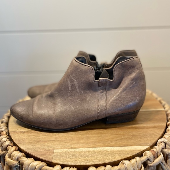 Paul Green Munchen Leather Booties Size 6 in US size - Picture 3 of 6